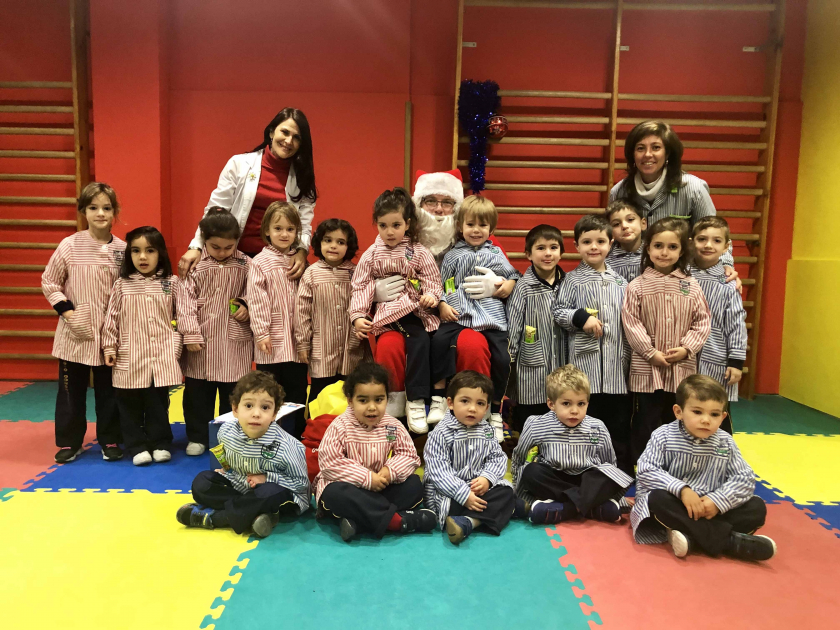 Papá Noel llega al Colegio Gondomar.